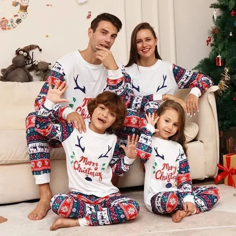 2024 Christmas Pajamas Family Set Red Green Mother Kids Adult Baby Xmas Family Matching Outfits Family Christmas Pajamas Clothes